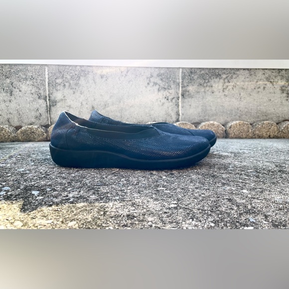 CLARKS Cloudsteppers Ballet Flats - Women's Sz 11M - Blue Fabric Shoes- Stretch - Picture 4 of 8